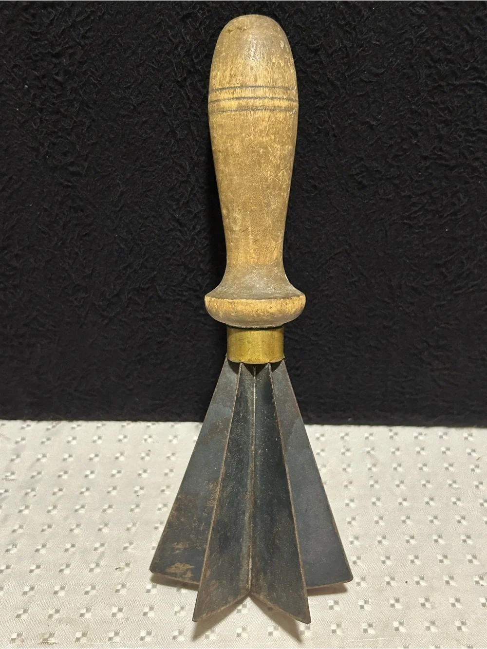 Vintage Primitive Cross Blade Food Chopper Kitchen Tool